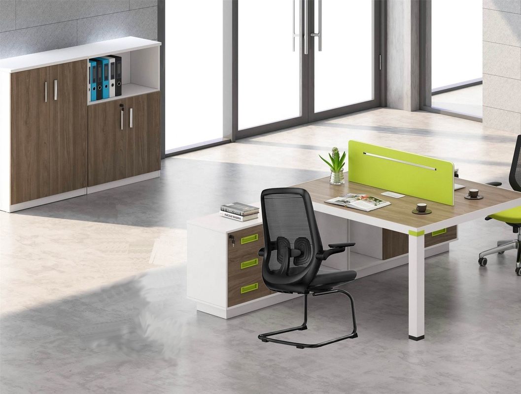 Cadeira de conferência de escritório de rede de aço inoxidável de tipo metálico para conforto e estilo