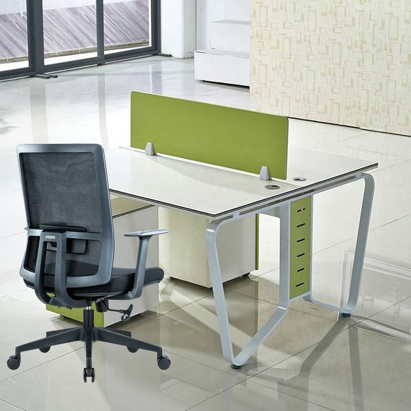 Cadeira de computador de escritório giratória ergonômica de braço 2D com suporte lombar e tecido de malha